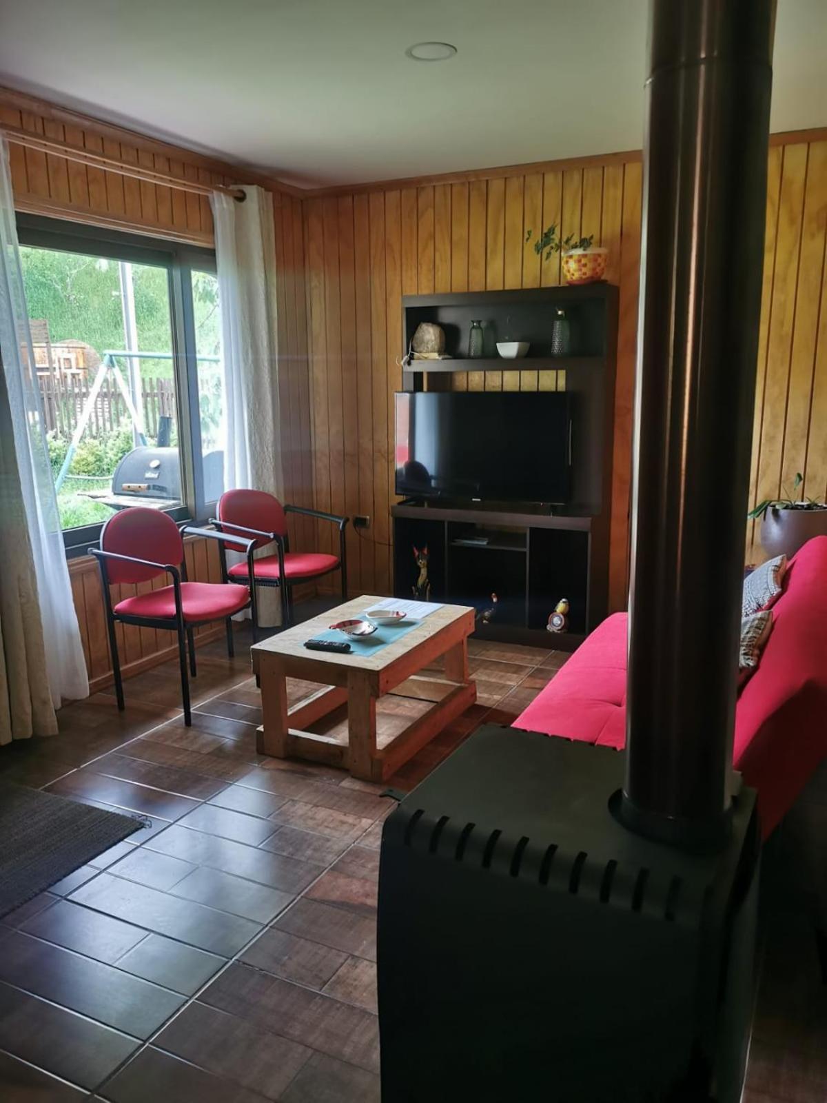 Borde Rio Coyhaique Cabana Y Tinaja Экстерьер фото